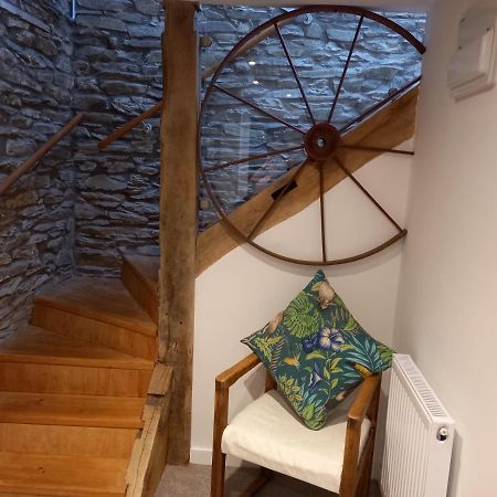 Hay Barn, Penrheol Farm, Unique Barn Conversion Builth Wells Eksteriør bilde