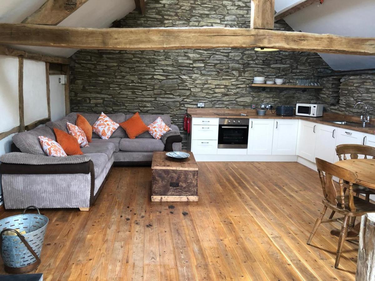 Hay Barn, Penrheol Farm, Unique Barn Conversion Builth Wells Eksteriør bilde