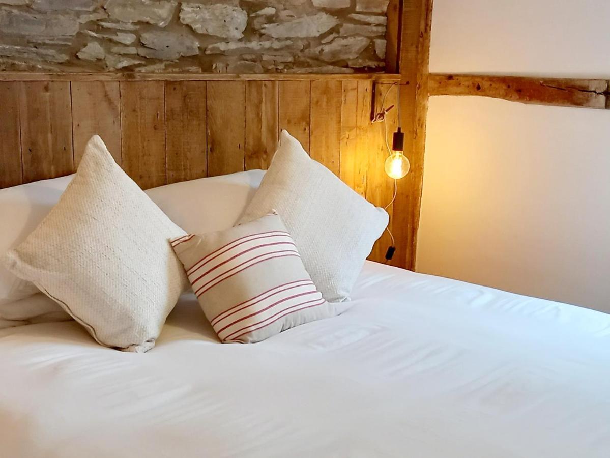 Hay Barn, Penrheol Farm, Unique Barn Conversion Builth Wells Eksteriør bilde